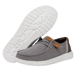 Wendy Washed Canvas - Grey -Heydude Shop FW23 W 40297 030 WENDY WASHED CANVAS GREY LEFT PAIROUTSOLE